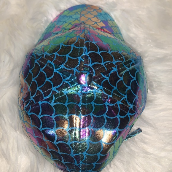 BARBIE Iridescent baseball cap 🧢 - Picture 5 of 5